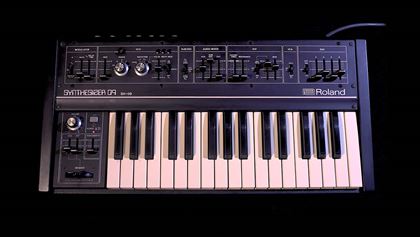 Roland-SH09"